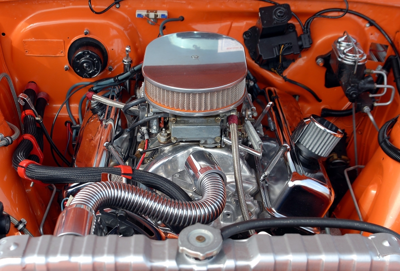 garagiste-PUGET THENIERS-min_car-engine-1738309